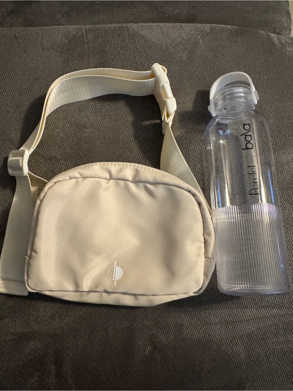 Minimal Cream Belt Bag & Bottle by Perelel
